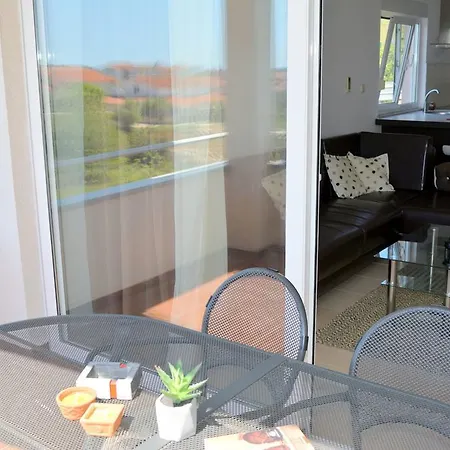 Apartament Ema *