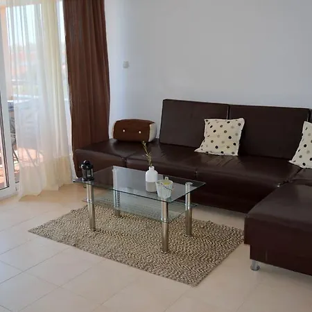 Ema Apartament *
